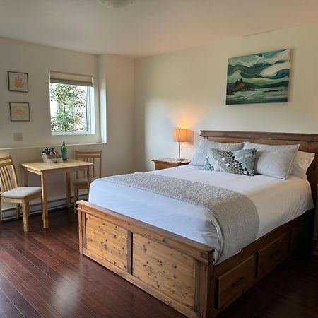 Liahona Guest House Ucluelet Kültér fotó