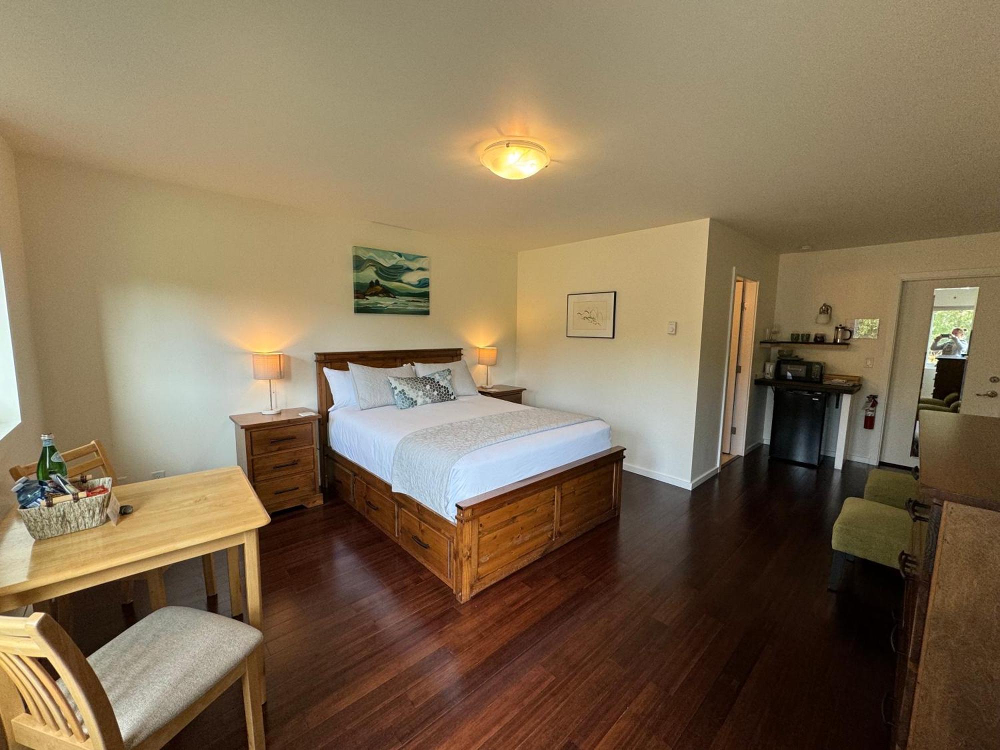 Liahona Guest House Ucluelet Kültér fotó